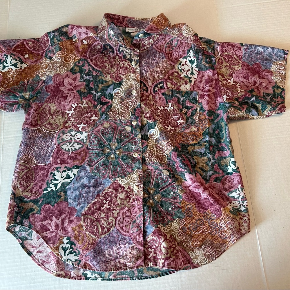 Victoria Jones Woman Multicolor Floral Blouse